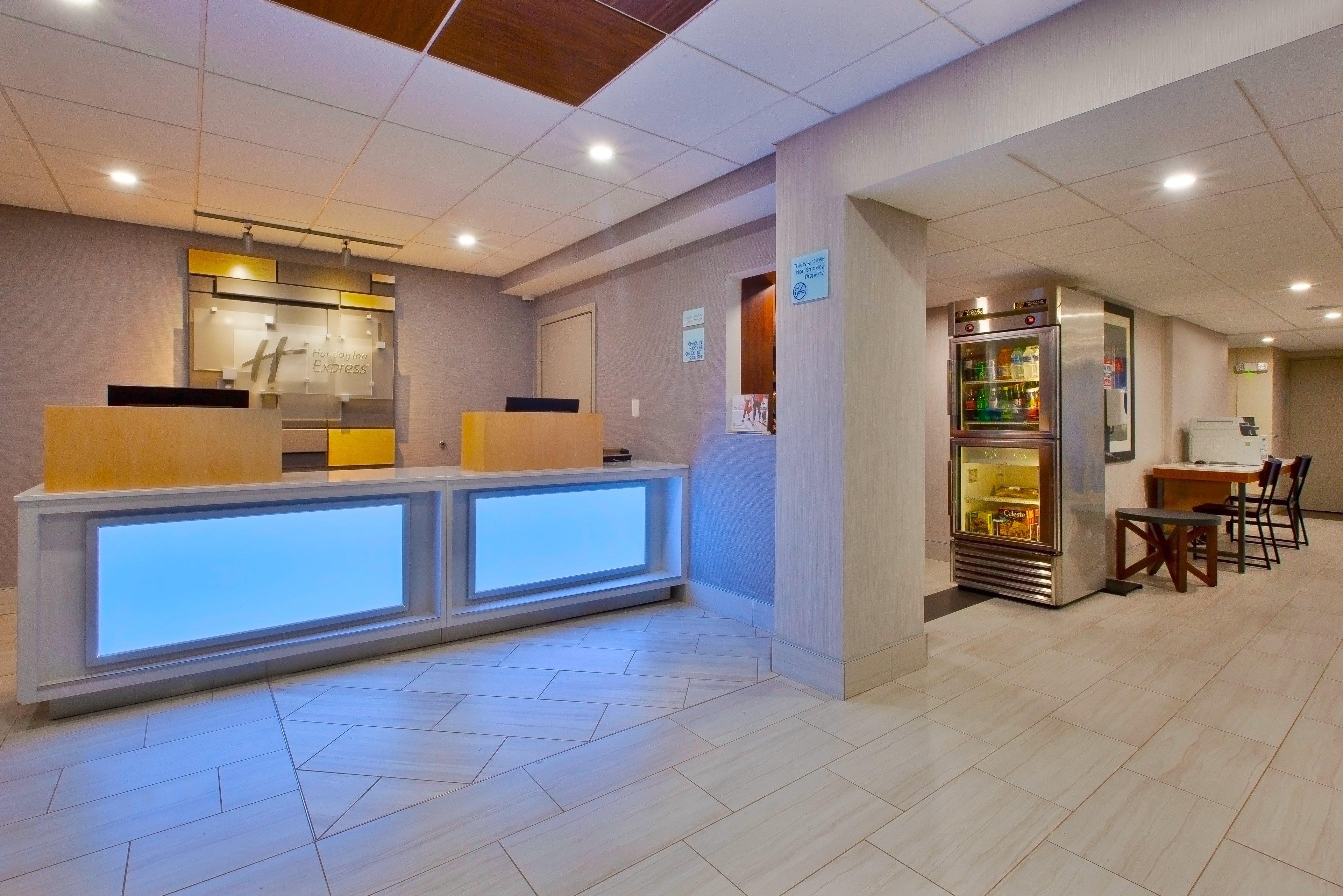 Holiday Inn Express Fairfax-Arlington Boulevard By Ihg Exterior photo
